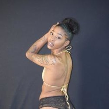 Diamond Raine HD女優 写真