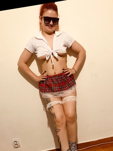 オンリーファンズで 無料ヌード アーカイブ