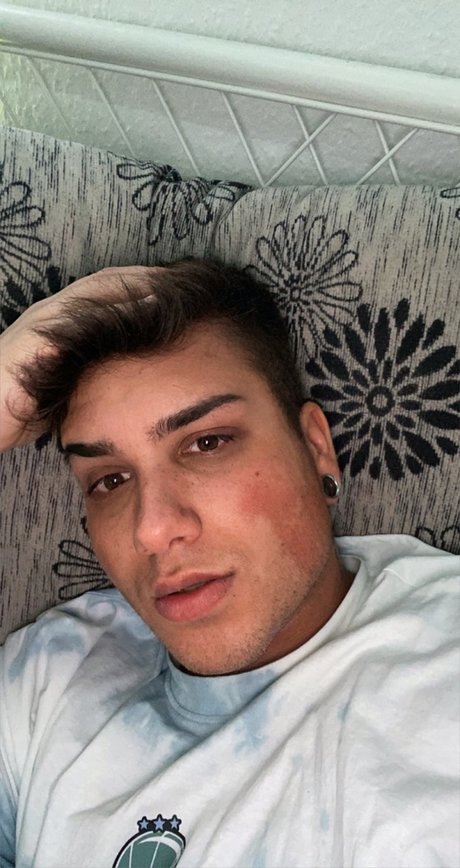 男性の裸オンリーファンズ ホットポルノ 写真