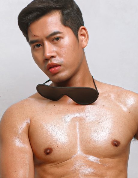 Ron Apichat トップポルノスター 写真