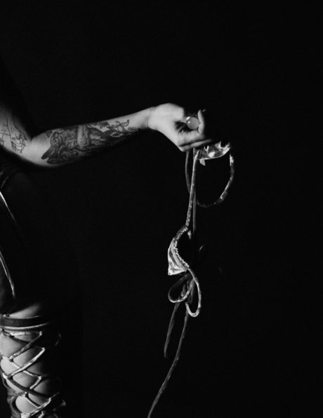 熟女オナニーオンリーファンズ アート裸 写真