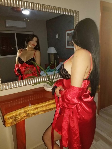 Rossina Silva 素敵なポルノスター 写真
