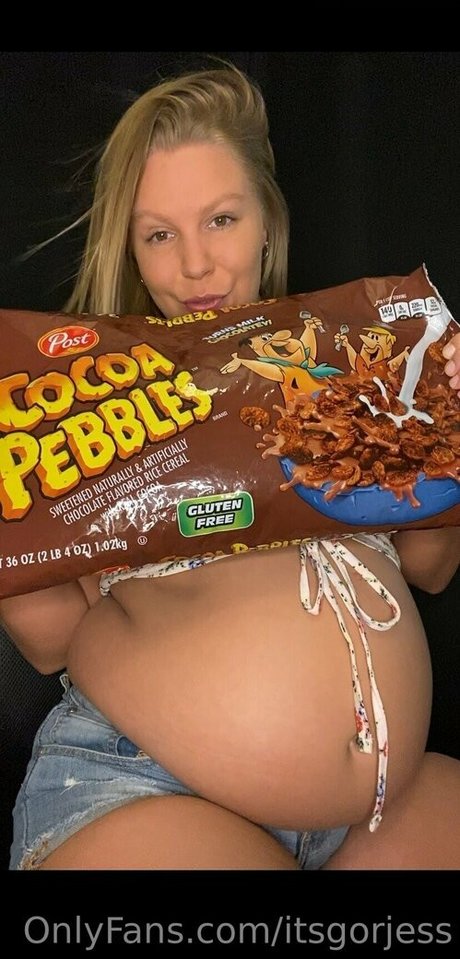 itsgorjess 裸のモデル 写真