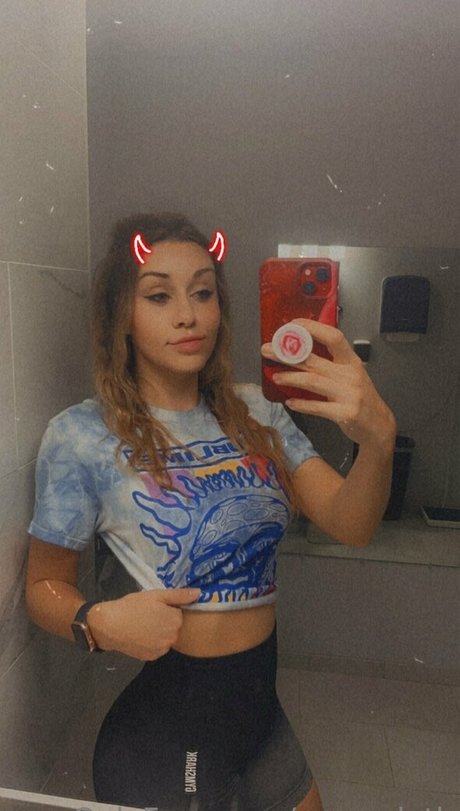 レズビアンの潮吹きオンリーファンズ ホットセクシー 画像