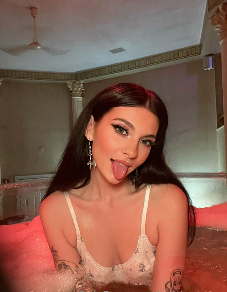 leahjamesxo 可愛いモデル 画像
