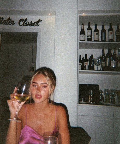 エボニーアナルオンリーファンズ アート裸 写真