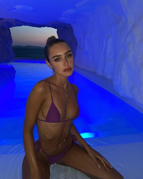 成熟した異人種間オンリーファンズ ホットセックス 画像