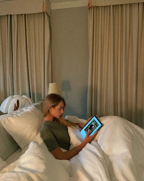エボニー無料オンリーファンズ 美しいヌード 写真