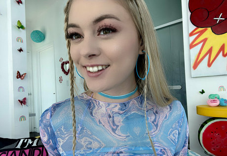 ambermoorexxx ヌードモデル 画像