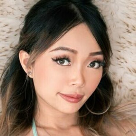 ItsyVicky 完璧な女優 写真