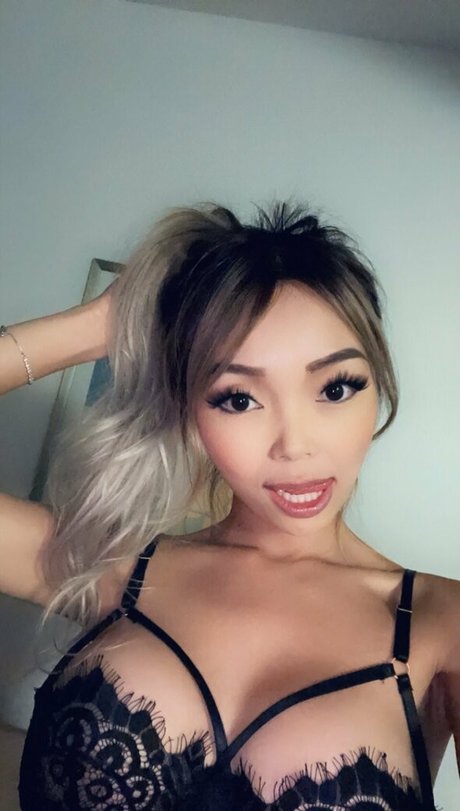 ItsyVicky セクシーなスター 画像