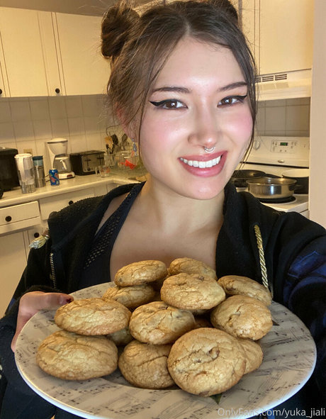 熟女中出しオンリーファンズ 無料ポルノ 写真