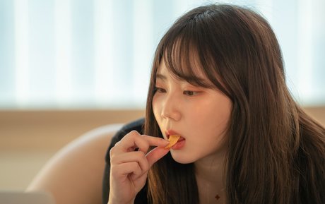 最もホットなティーンオンリーファン アダルト 写真