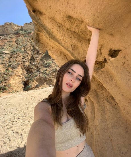 黒檀の足 オンリーファンズ セックス 画像