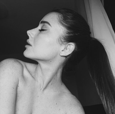 Effy Palarya 独占モデル 画像