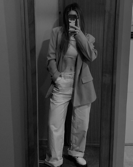 Effy Palarya 無料女優 写真