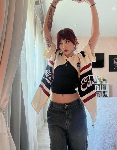 Kailee Morgue 素敵なスター 写真