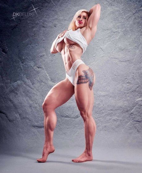 Marina Putziger ポルノスター アダルト アーカイブ