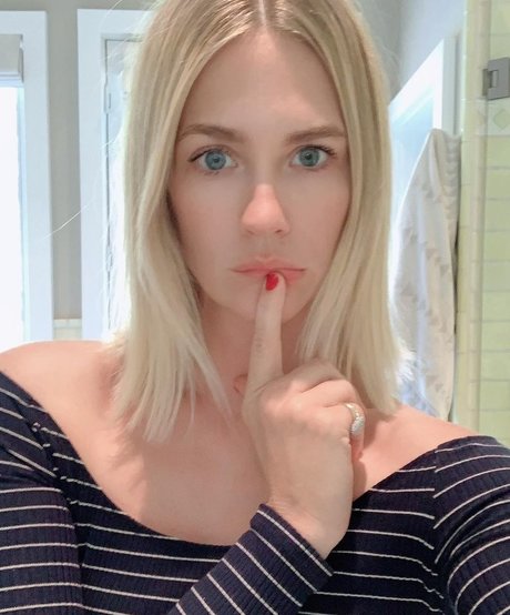 成熟した異人種間オンリーファンズ ホット裸 写真