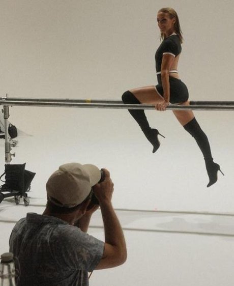 Gabby Logan スター 写真