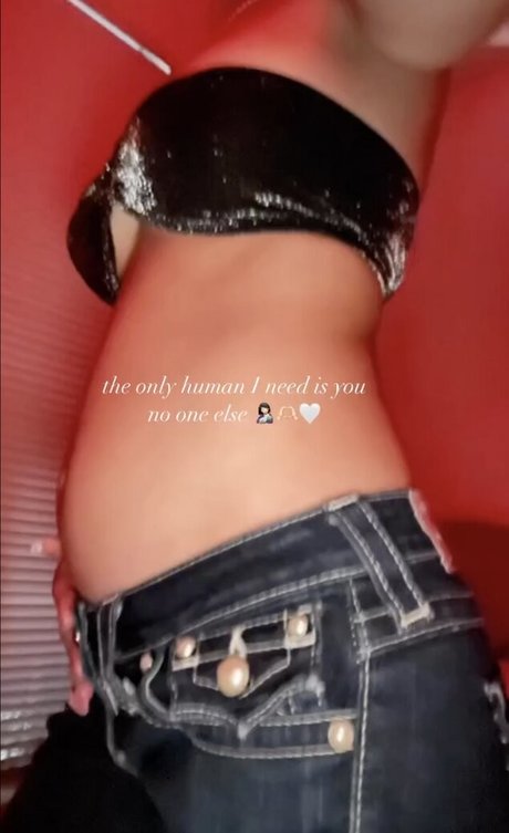 katiiebaeb 最高のスター 写真