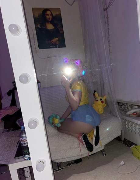 Sveta Sollar 裸モデル 画像