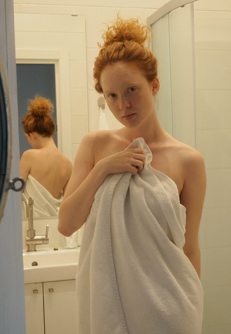 Arina Bik 高品質女優 写真