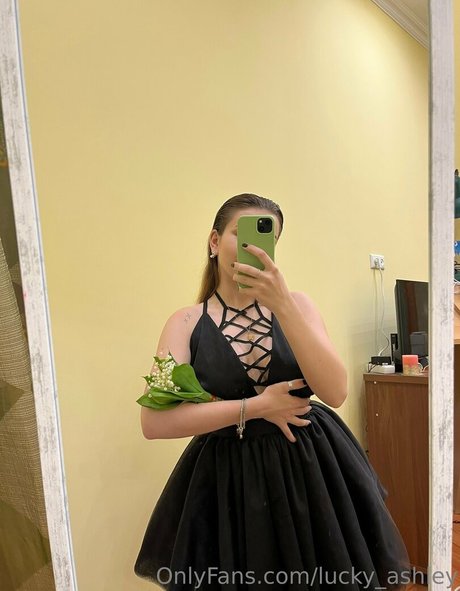 lucky ashley ポルノスター エロティック 写真