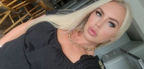 Felicity Lou 素敵な女優 写真
