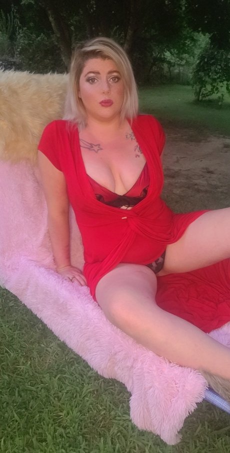 Sarah Reding ヌードモデル 写真