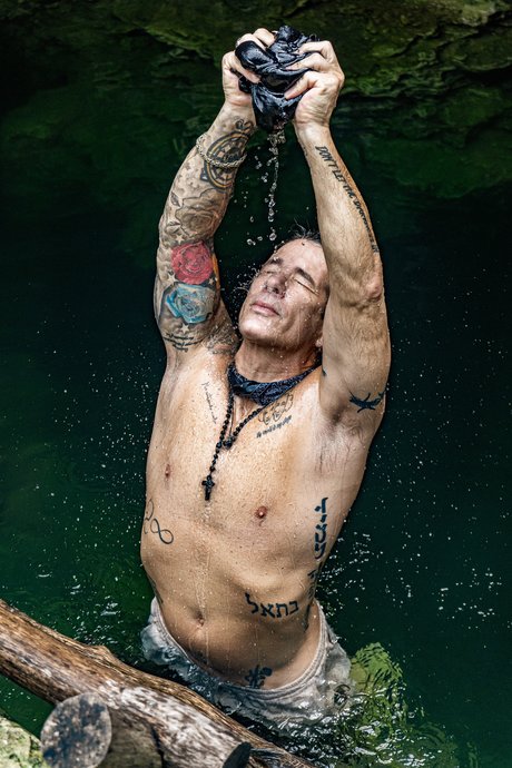 Fernando Carrillo 無料スター 写真