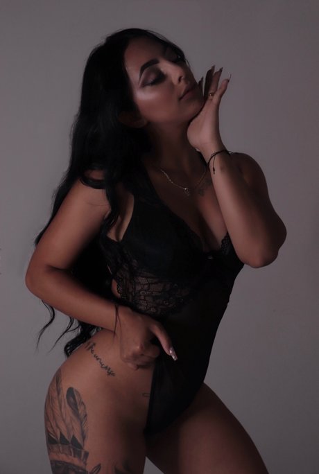Isabel Lopez HD女優 写真