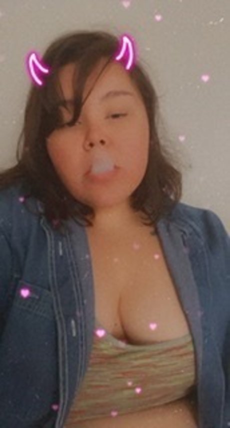 Sadiee ホット女優 画像