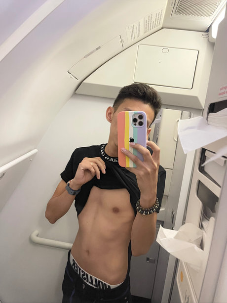 ビキニセックスオンリーファンズ セクシーヌード 写真