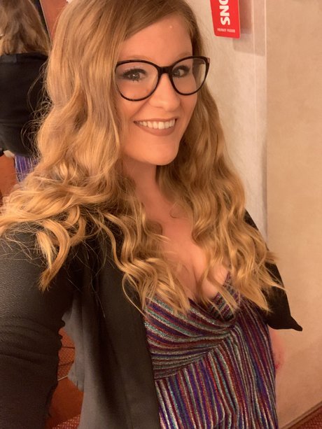Irene Demova ポルノスター 高品質 写真