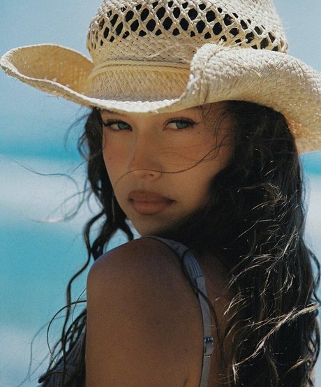 Isabelle Mathers 完璧な女優 写真