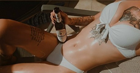 littlemissnaughtytw 限定スター 画像