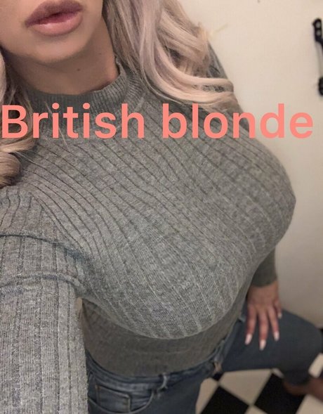 naughtymother ヌードスター 写真