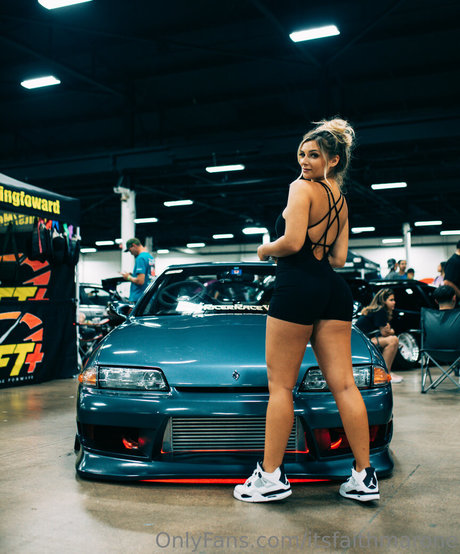 itsfaithmarone セックスモデル 画像