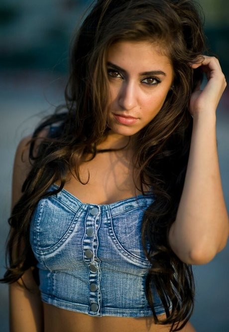 Andrea Helfrich ヌード女優 写真