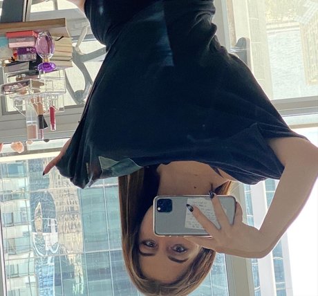 Baby Ariel ポルノスター 画像