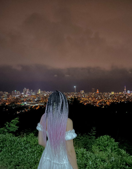 アジア人の指入れ オンリーファンズ セックス 写真