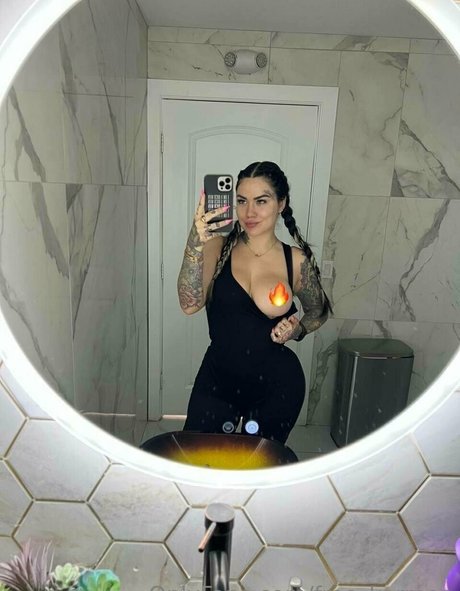 バニーヌードオンリーファンズ パーフェクト 写真
