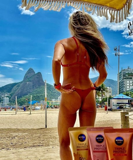 Adriane Galisteu ホットなスター 画像