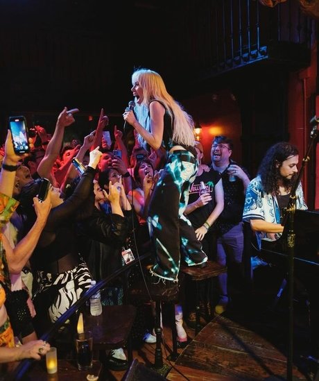 大学のオンリーファンズ 無料ヌード 画像