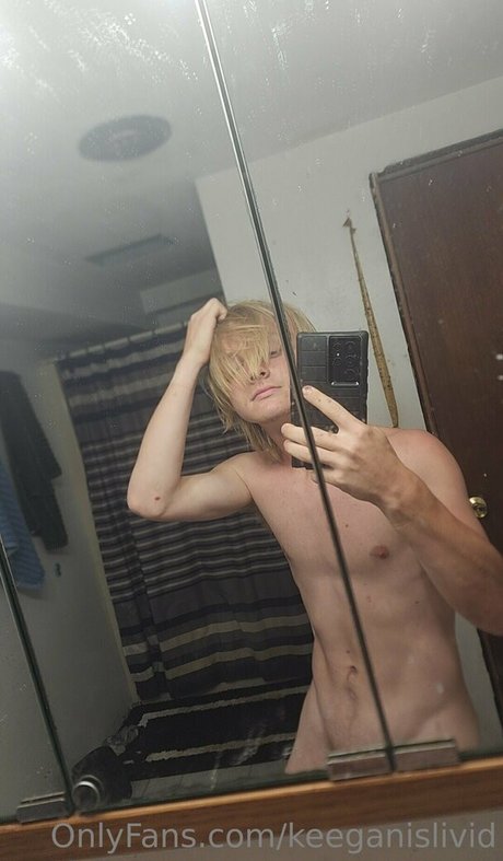 keeganislivid ポルノスター 高品質 写真