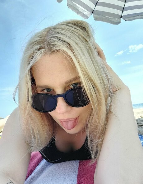 アナルファックオンリーファンズ ポルノ 写真