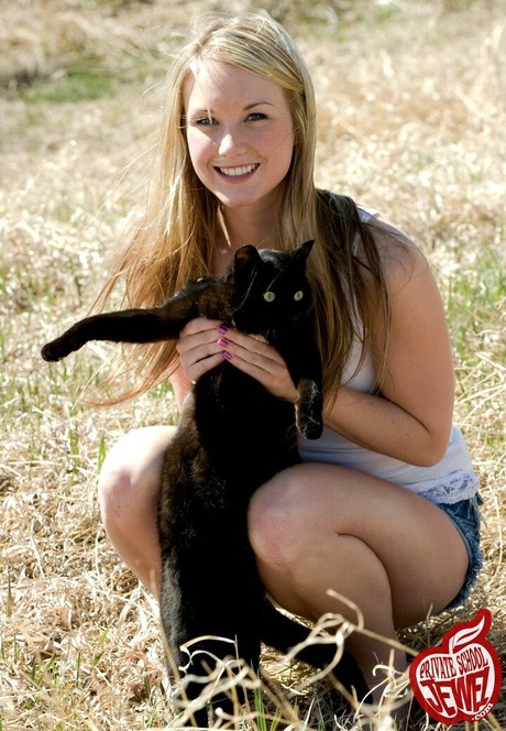 ThisYearsModel HDスター 画像