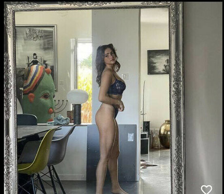 Charlotte Haffner セクシーモデル 写真