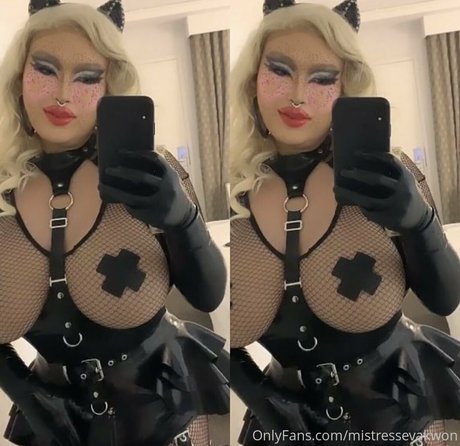 mistressyumi 裸の女優 写真